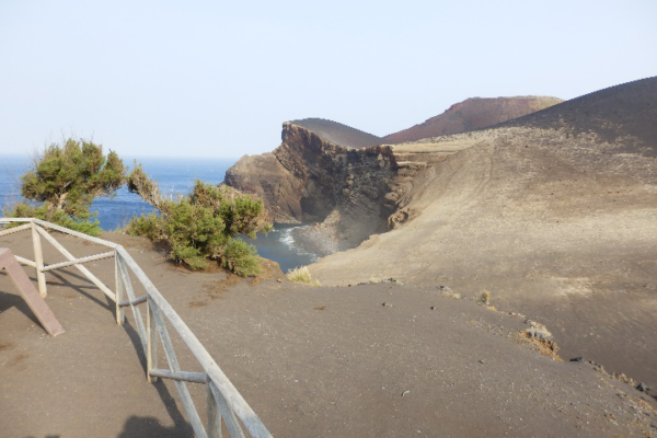 S knjižnim nahrbtnikom na potep … po Azorih