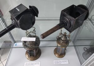 Razstava Bodi svetilka (julij-avgust 2025)